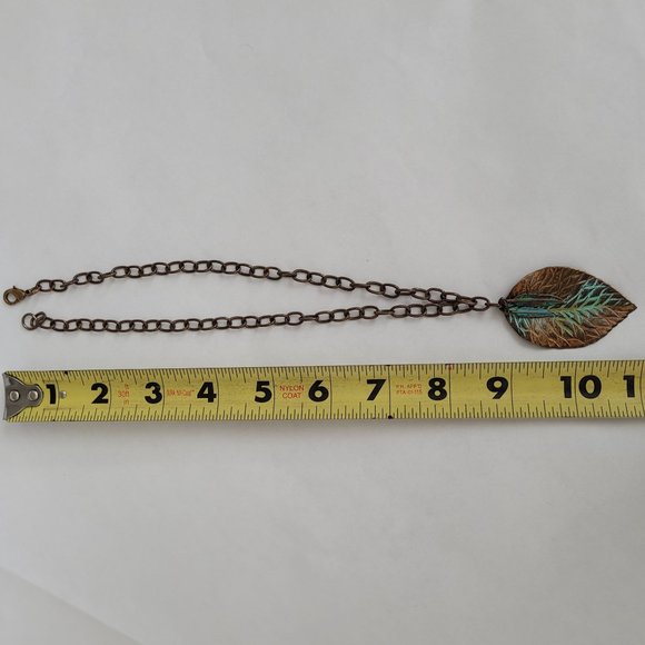 Antique Copper Tone Leaf & 2 Feathers With Patina Look & Antique Gold Tone Chain - Picture 4 of 4